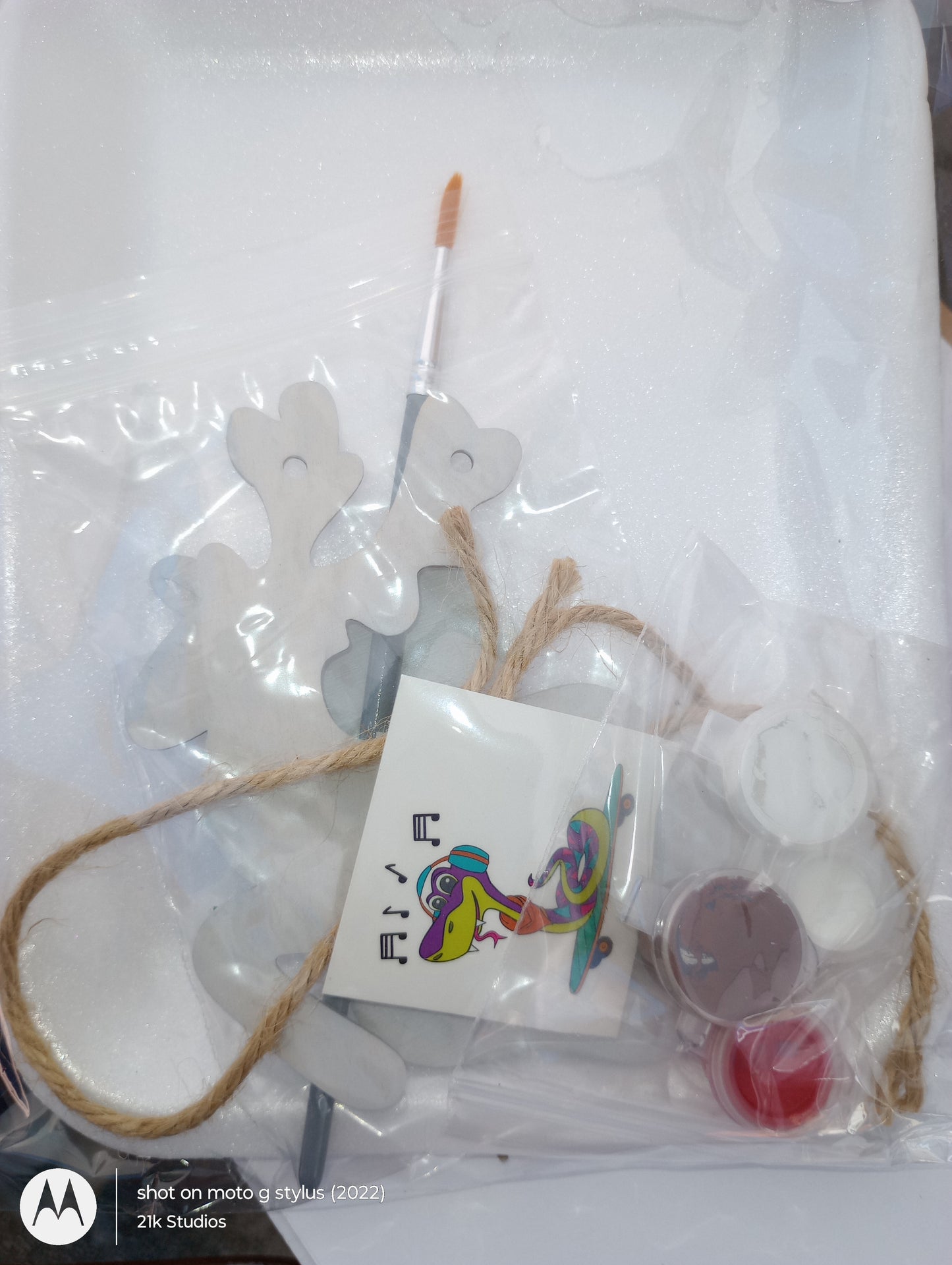 Paint kit
